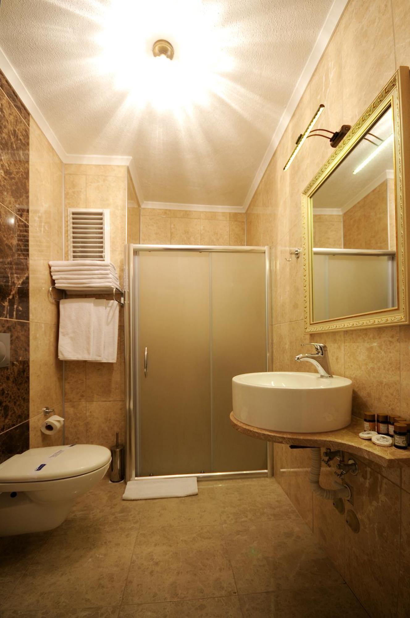 Edahan Hotel Biga Стая снимка