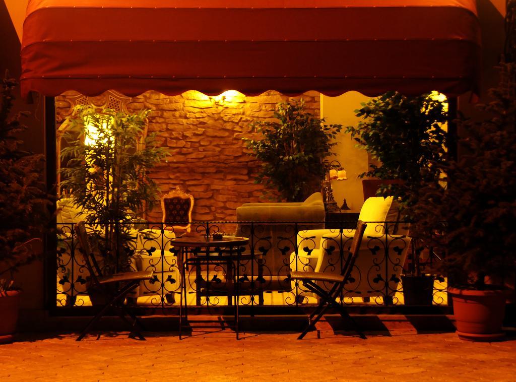 Edahan Hotel Biga Екстериор снимка