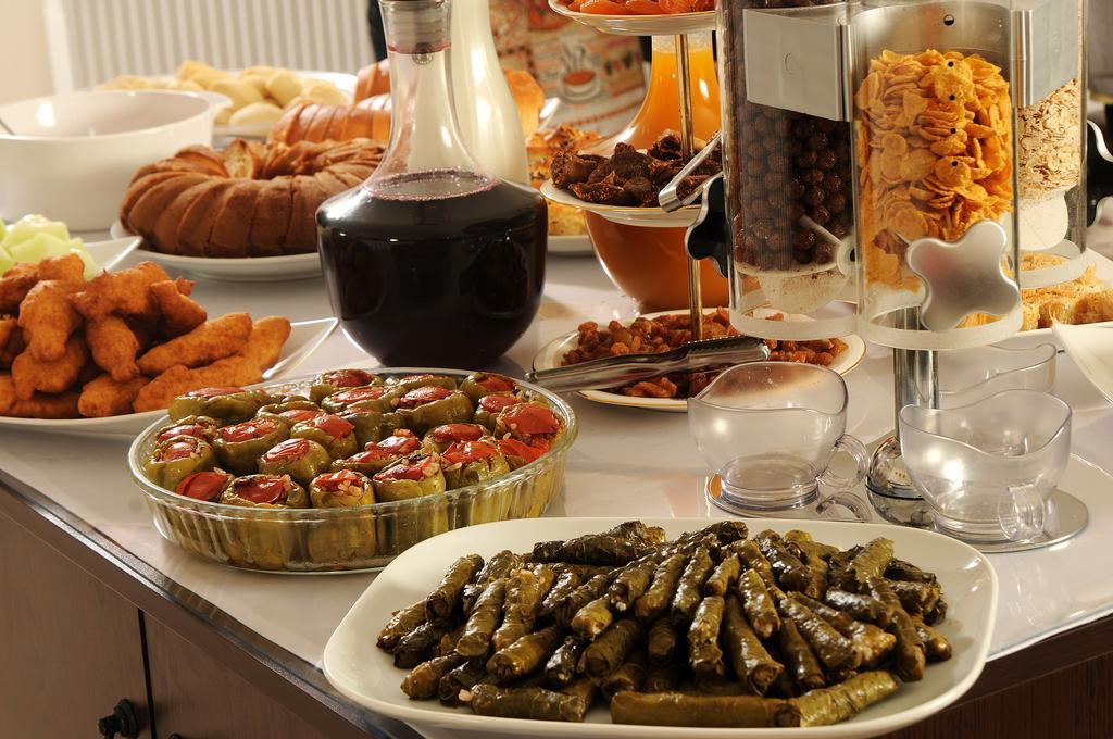Edahan Hotel Biga Екстериор снимка